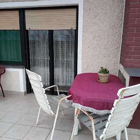 2 Szemelyes Studiò *