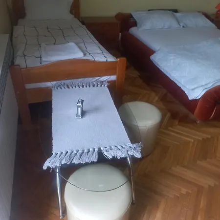 2 Szemelyes Studiò * Kanjiža