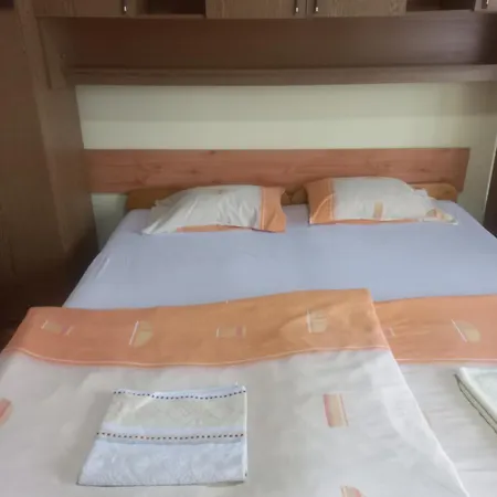 Apartamento 2 Szemelyes Studiò